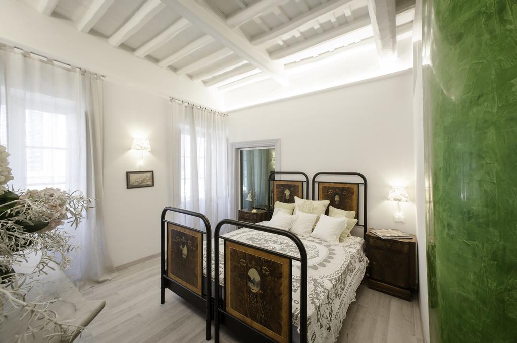 Vittoria Suite Róma Szoba fotó